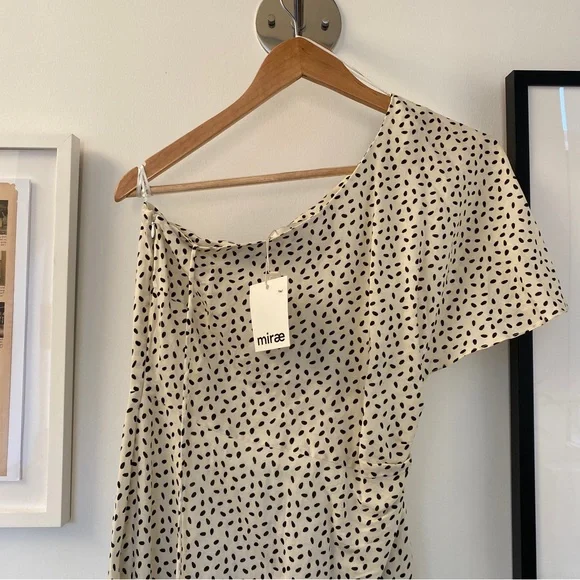 Mirae Linen Midi Dress - Picture 5 of 6